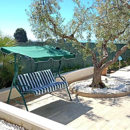 La Casetta Degli Ulivi Con Piscina Menfi Luaran gambar