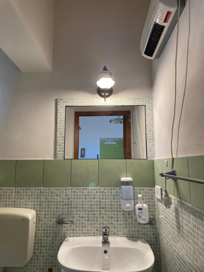 La Casetta Degli Ulivi Con Piscina Menfi Luaran gambar