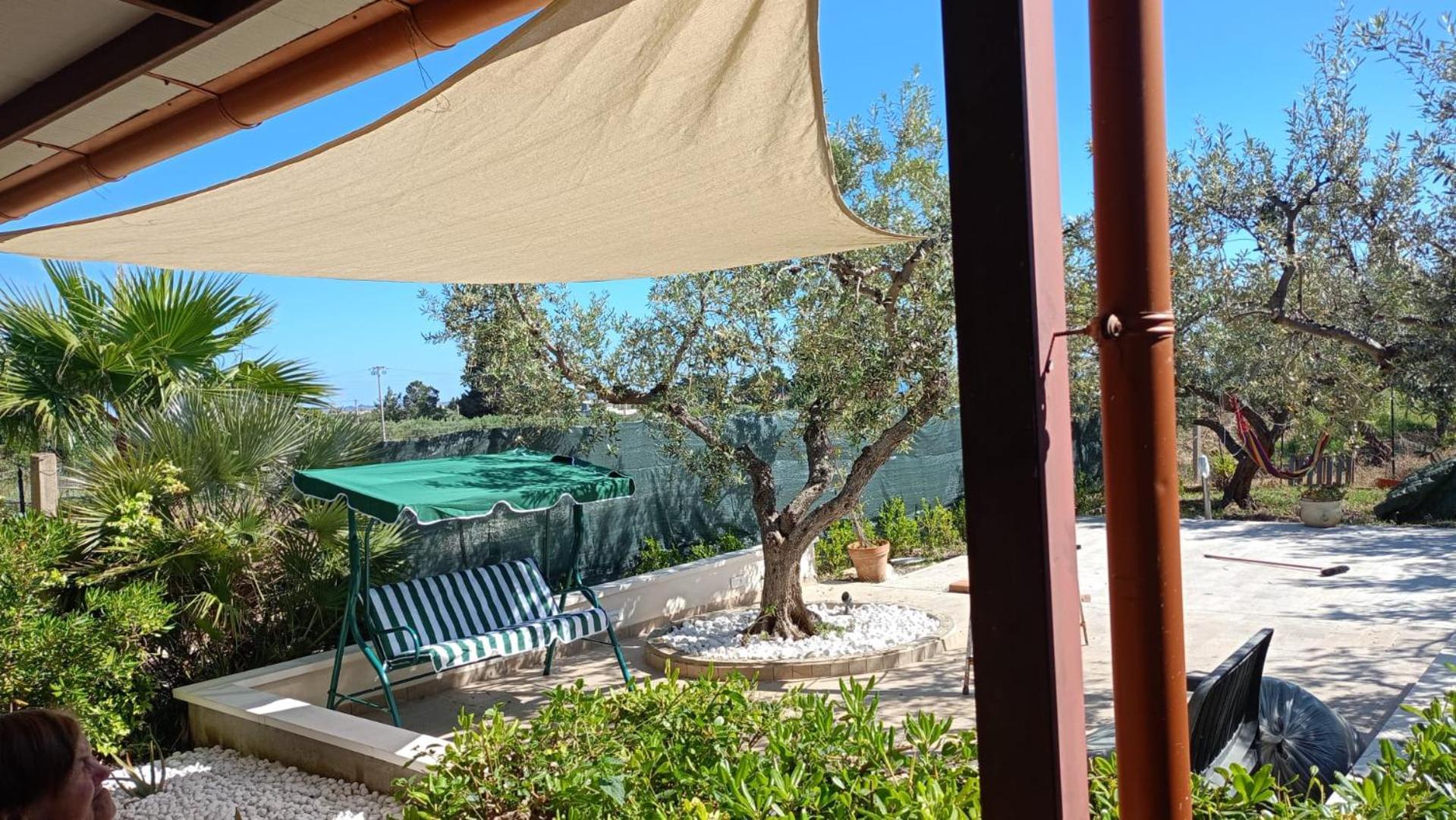 La Casetta Degli Ulivi Con Piscina Menfi Luaran gambar